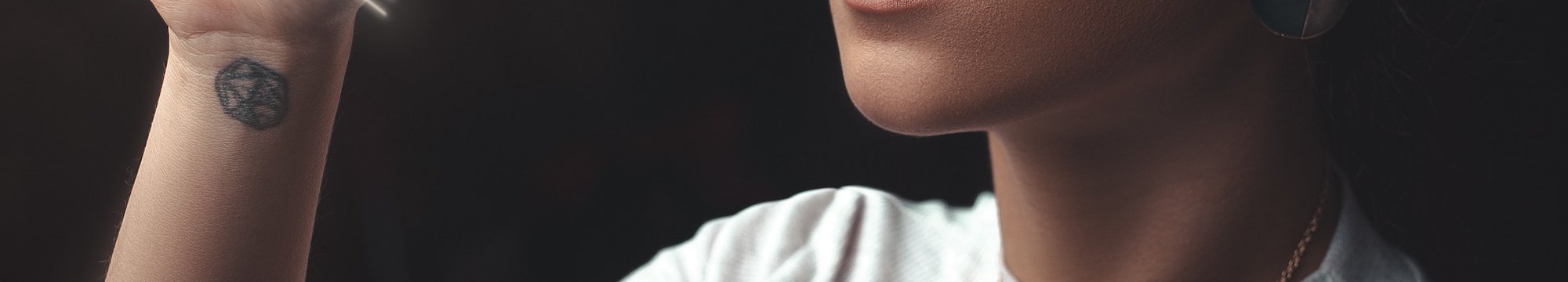 photo-of-woman-wearing-turtleneck-top-2777898.jpg